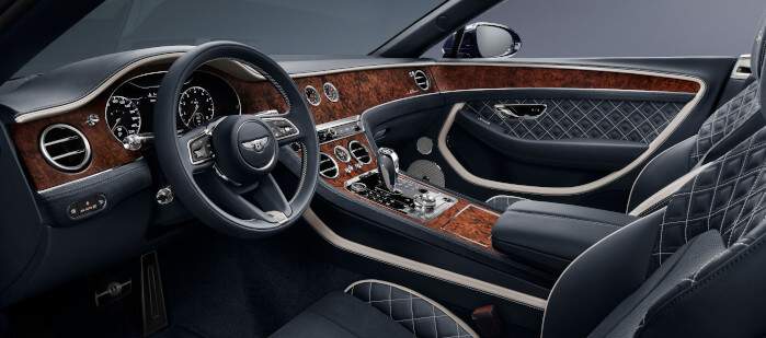 Bentley Mulsanne Ride in Dubai 