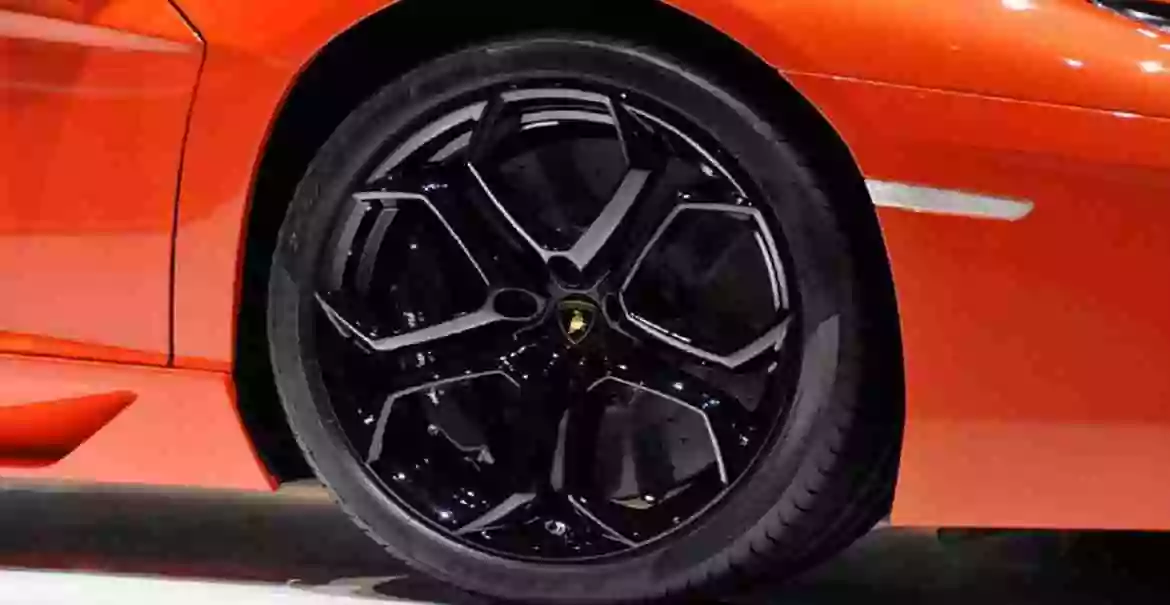 Ride Lamborghini  Dubai