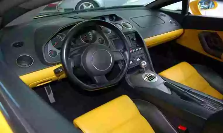 How Much Is It To Ride A Lamborghini Gollardo In Dubai 